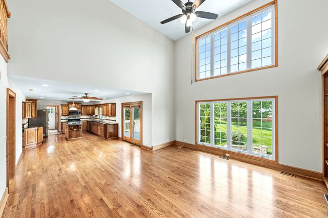 1344 Cantigny Court, Naperville, IL 60565
