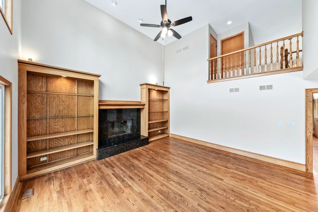 1344 Cantigny Court, Naperville, IL 60565