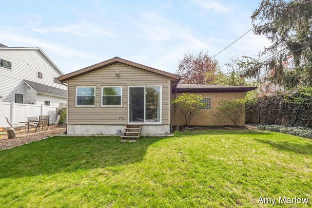 1553 Ridgewood Avenue, East Grand Rapids, MI 49506