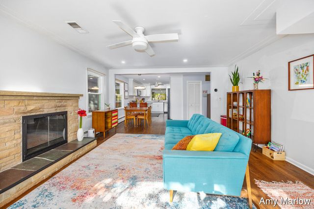 1553 Ridgewood Avenue, East Grand Rapids, MI 49506