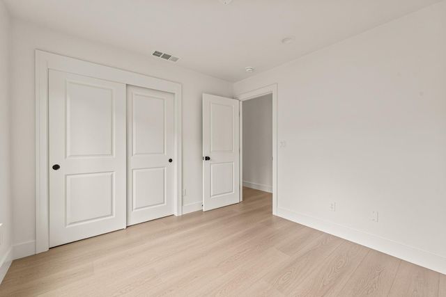 2505 W St, Sacramento, CA 95818