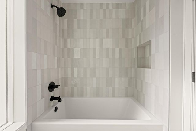 2505 W St, Sacramento, CA 95818