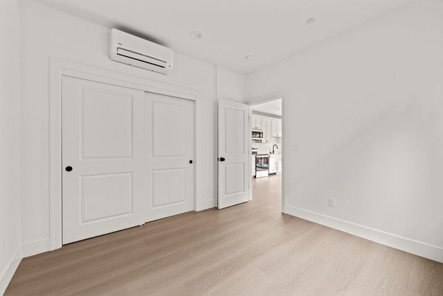 2505 W St, Sacramento, CA 95818