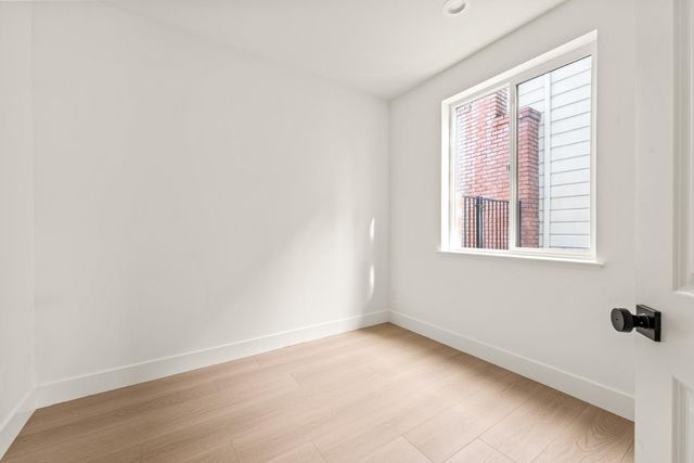 2505 W St, Sacramento, CA 95818