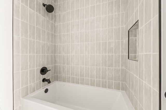 2505 W St, Sacramento, CA 95818