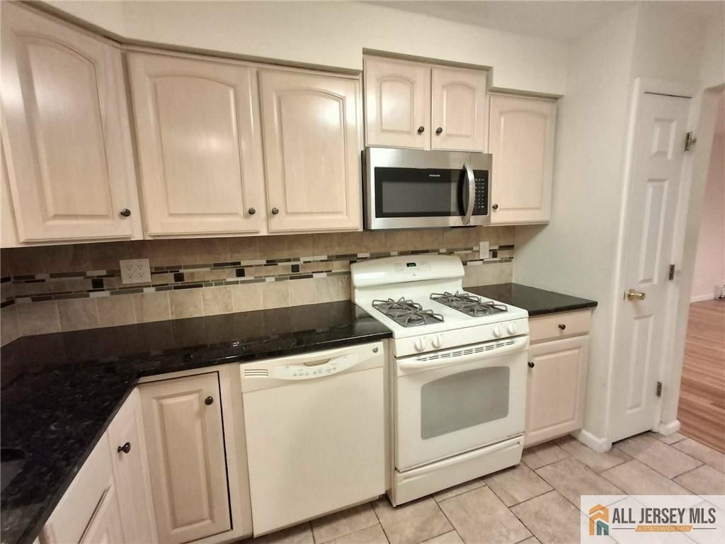 363 Cranbury Road A3, East Brunswick, NJ 08816