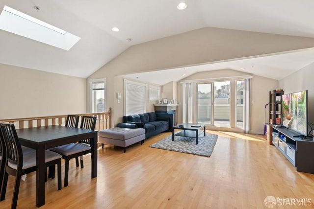 332 Jersey Street, San Francisco, CA 94114