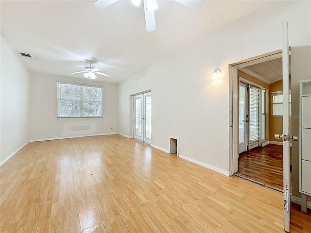 1003 W OUTBOUND PLACE, Tampa, FL 33612