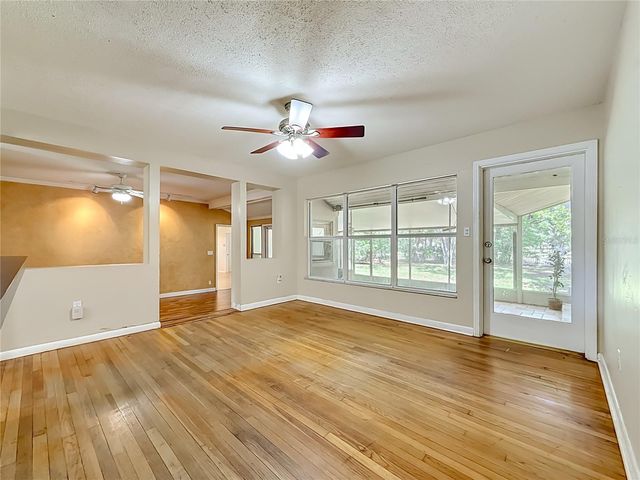 1003 W OUTBOUND PLACE, Tampa, FL 33612