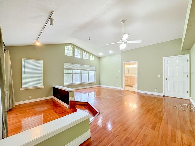 1003 W OUTBOUND PLACE, Tampa, FL 33612