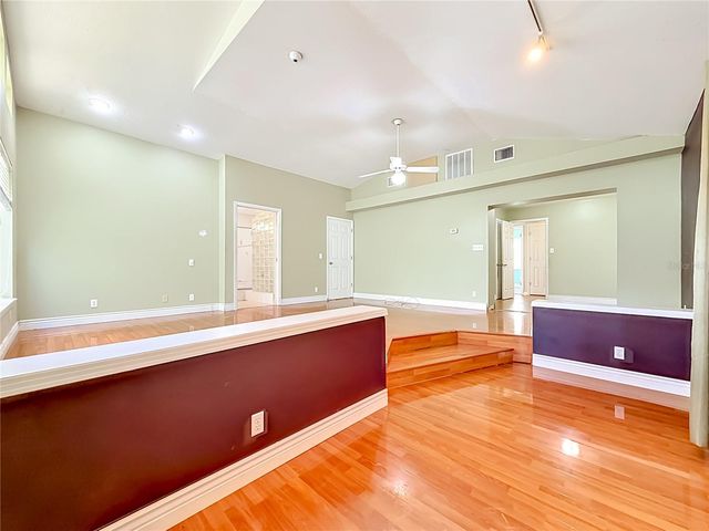 1003 W OUTBOUND PLACE, Tampa, FL 33612
