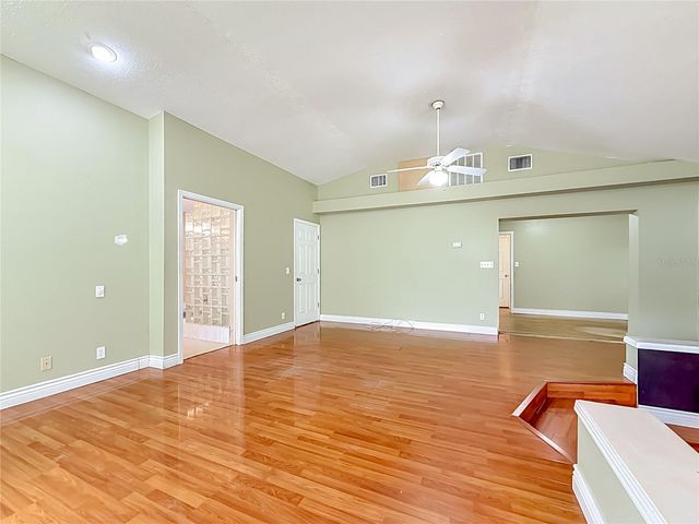 1003 W OUTBOUND PLACE, Tampa, FL 33612