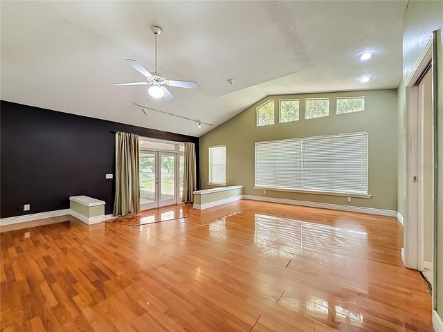 1003 W OUTBOUND PLACE, Tampa, FL 33612