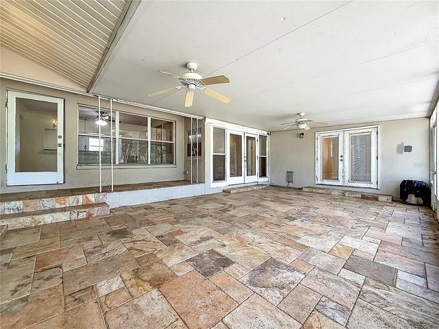 1003 W OUTBOUND PLACE, Tampa, FL 33612