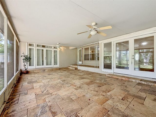 1003 W OUTBOUND PLACE, Tampa, FL 33612