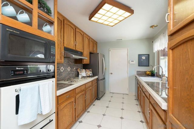 7282 Melotte Strett, San Diego, CA 92119