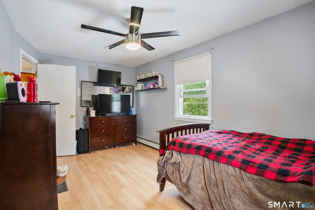 25 Sheffield Lane, Bristol, CT 06010