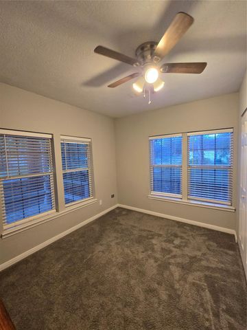 511 S Roosevelt Avenue, Cleveland, TX 77327