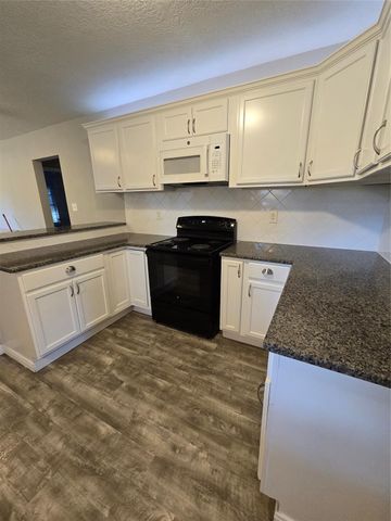 511 S Roosevelt Avenue, Cleveland, TX 77327