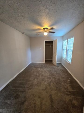 511 S Roosevelt Avenue, Cleveland, TX 77327