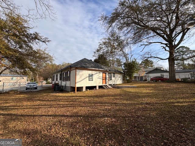 3778 Log Cabin Drive, Macon, GA 31204