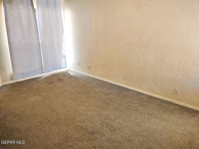 8520 Saratoga Drive, El Paso, TX 79912