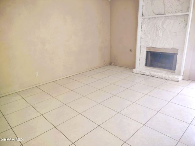 8520 Saratoga Drive, El Paso, TX 79912