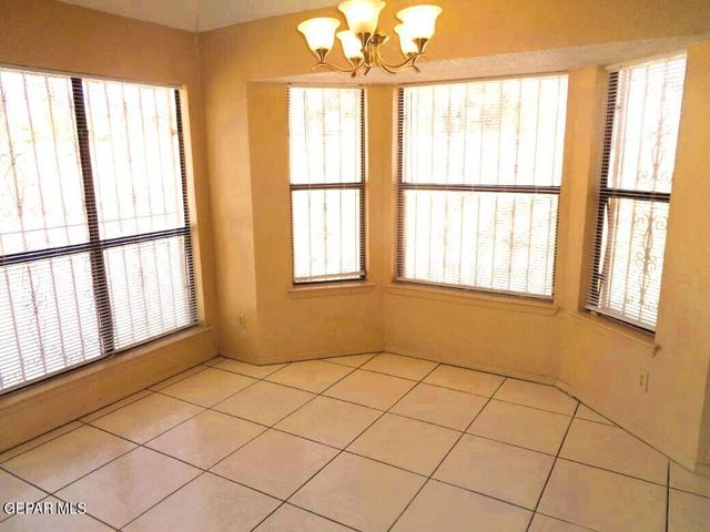 8520 Saratoga Drive, El Paso, TX 79912