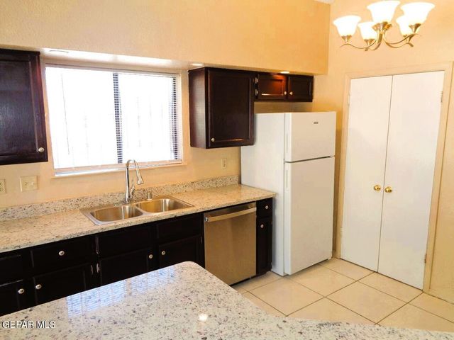 8520 Saratoga Drive, El Paso, TX 79912