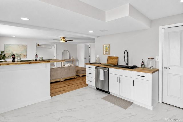 19936 E Stanford Drive, Centennial, CO 80015