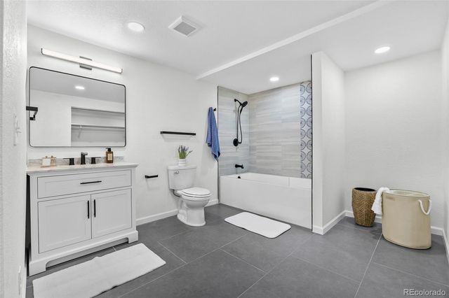 19936 E Stanford Drive, Centennial, CO 80015