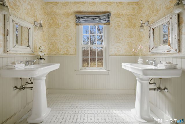 3808 Redding Road, Fairfield, CT 06824