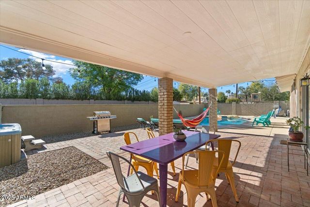 8209 E HEATHERBRAE Avenue, Scottsdale, AZ 85251