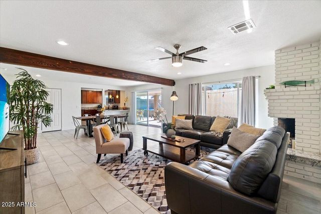 8209 E HEATHERBRAE Avenue, Scottsdale, AZ 85251