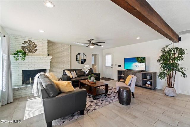 8209 E HEATHERBRAE Avenue, Scottsdale, AZ 85251