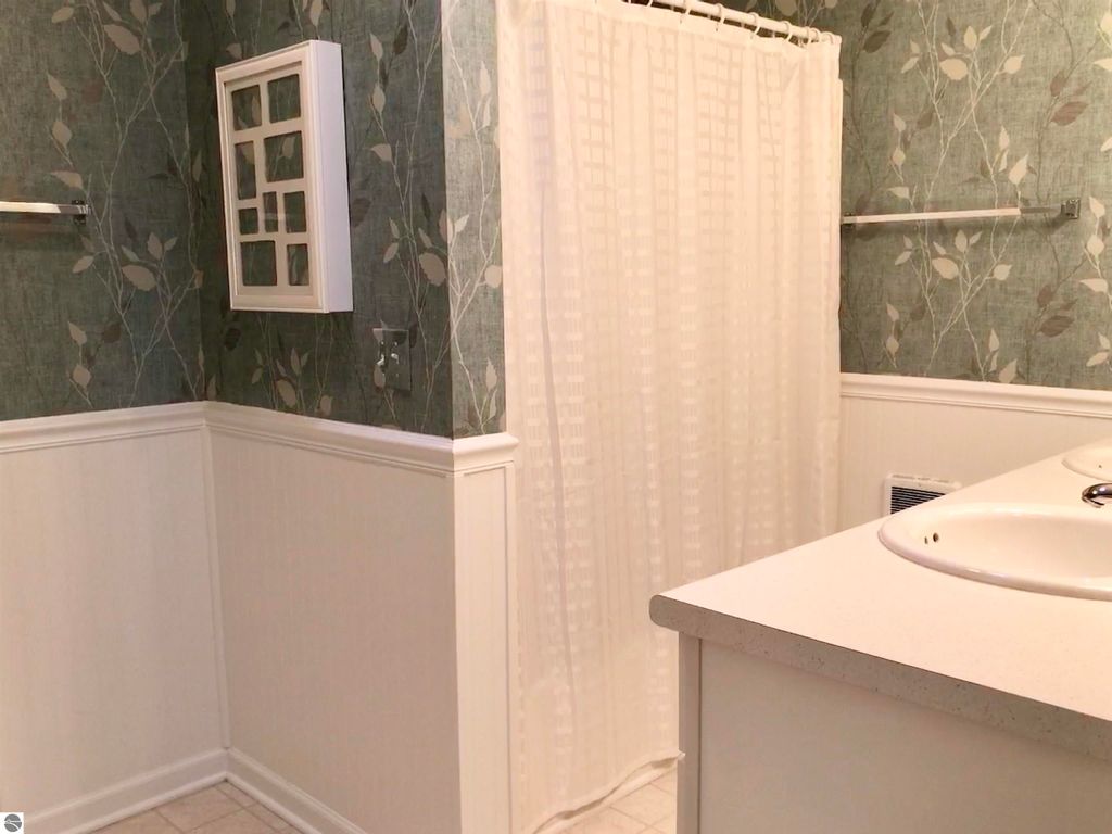 Image 18 of property listing at 1655 E Gaylord Street, Mt Pleasant, MI 48858