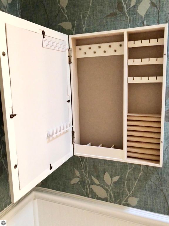 Image 24 of property listing at 1655 E Gaylord Street, Mt Pleasant, MI 48858