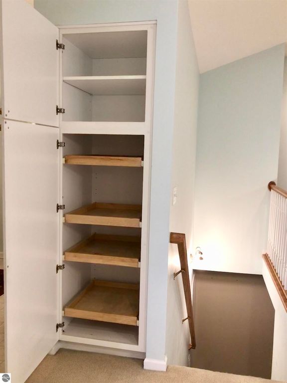 Image 6 of property listing at 1655 E Gaylord Street, Mt Pleasant, MI 48858