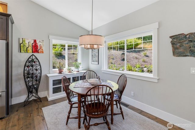 1076 12th Avenue, Fox Island, WA 98333