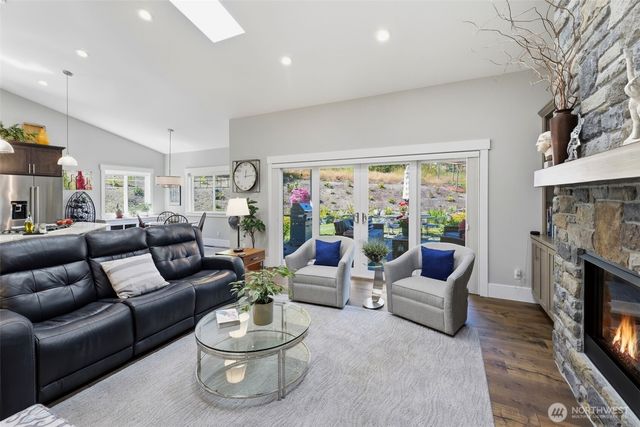 1076 12th Avenue, Fox Island, WA 98333