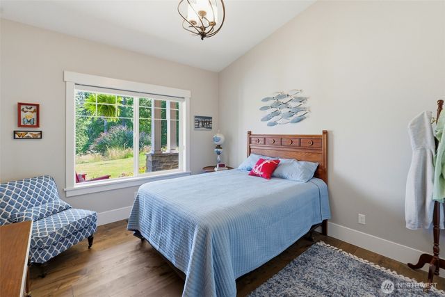 1076 12th Avenue, Fox Island, WA 98333