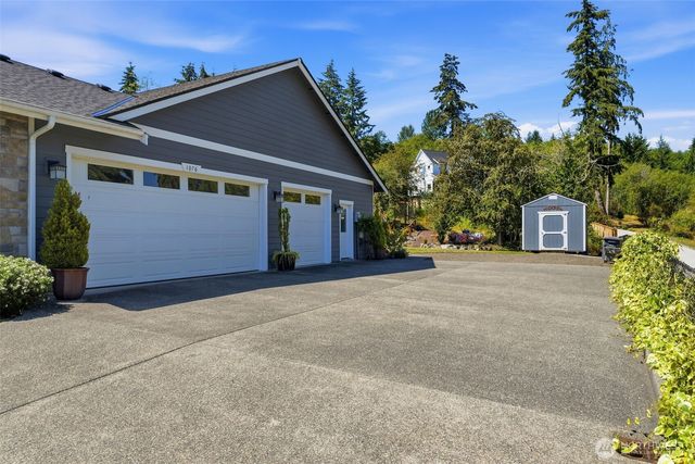 1076 12th Avenue, Fox Island, WA 98333