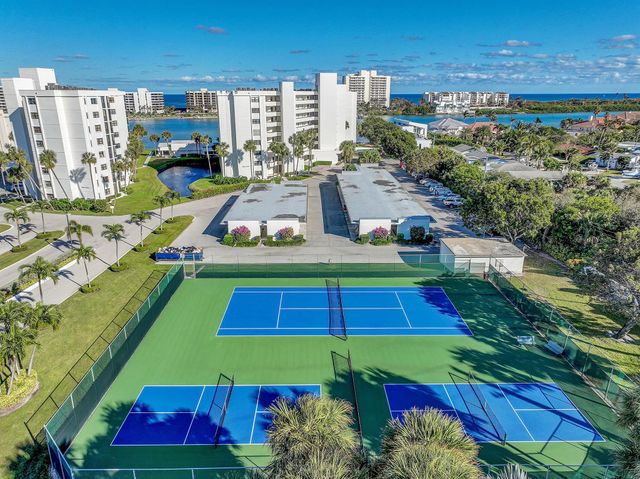 19800 Sandpointe Bay Drive 204, Tequesta, FL 33469