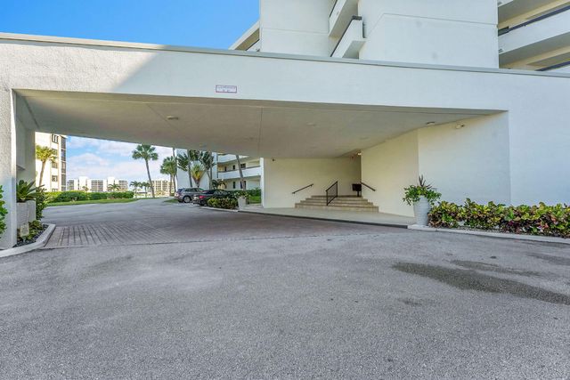 19800 Sandpointe Bay Drive 204, Tequesta, FL 33469