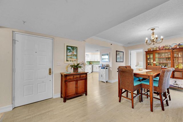 19800 Sandpointe Bay Drive 204, Tequesta, FL 33469