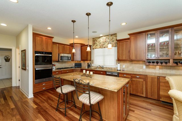 1544 Salem Court SW, Rochester, MN 55902