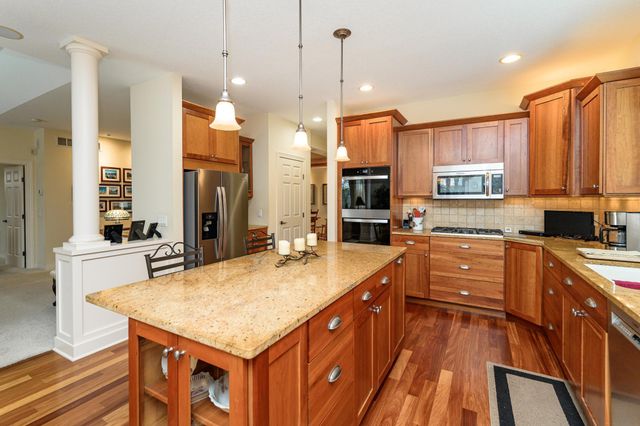 1544 Salem Court SW, Rochester, MN 55902