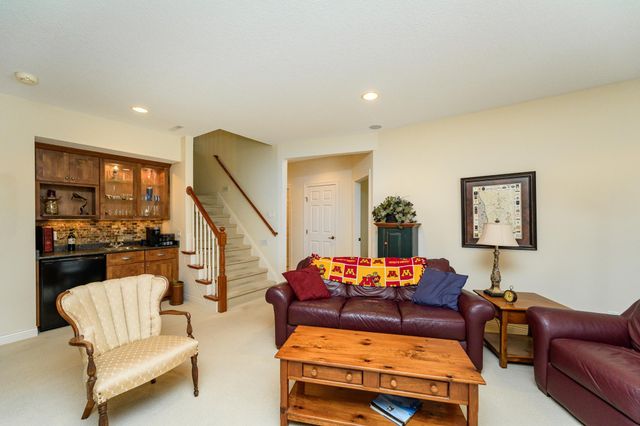 1544 Salem Court SW, Rochester, MN 55902