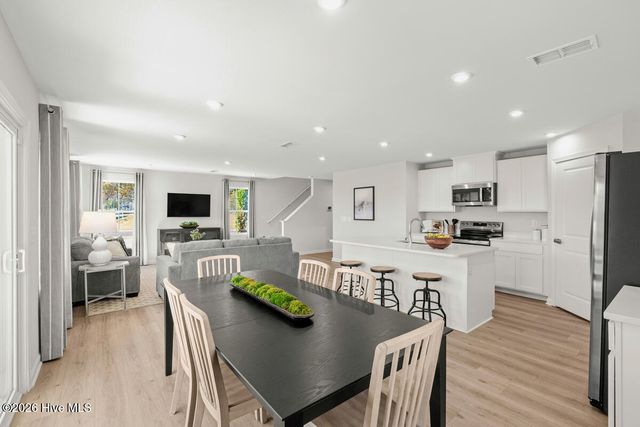 845 Haw Creek Avenue NE, Winnabow, NC 28479