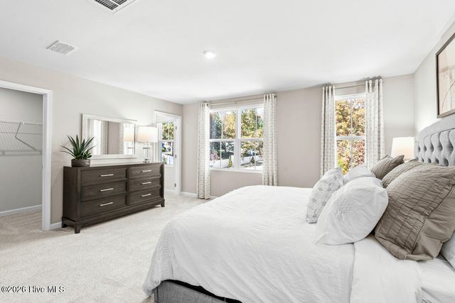 845 Haw Creek Avenue NE, Winnabow, NC 28479